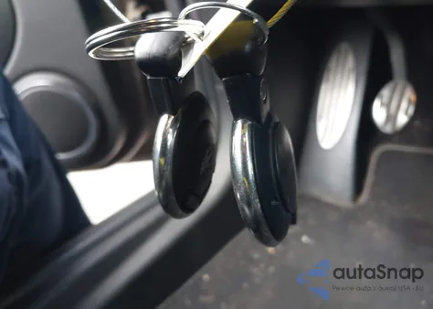 2011 Mini Cooper S S из США, поврежденный, VIN WMWZP3C50BTX84044